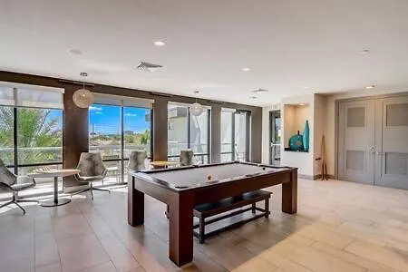 Apartment Modern 2br Cozysuites On Town Waterfront 13 Tempe