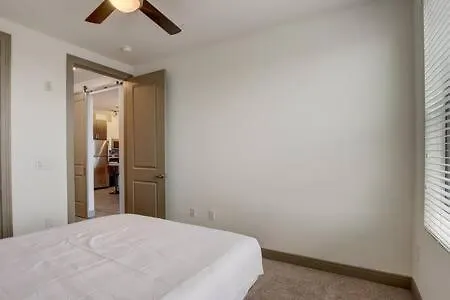 Modern 2br Cozysuites On Town Waterfront 13