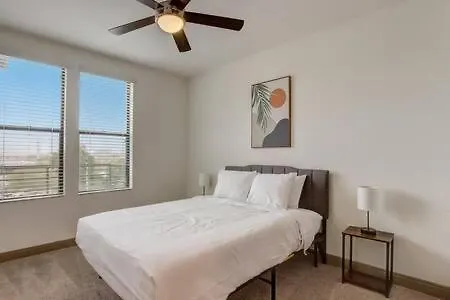 Modern 2br Cozysuites On Town Waterfront 13 Apartment *