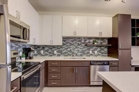 Modern 2br Cozysuites On Town Waterfront 13 Apartment Tempe